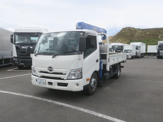 日野　クレーン付