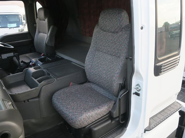 中古トラック いすゞコンクリートミキサー車 ＃22