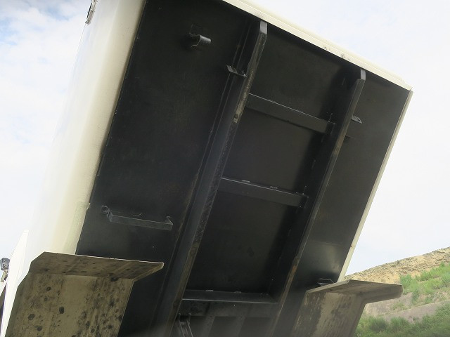 中古トラック 日野塵芥車 #14