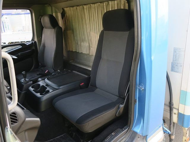 中古トラック 日野冷凍バン ＃21