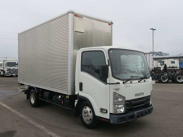 中古トラック いすゞアルミバン ＃2