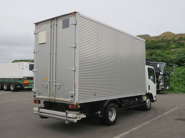 中古トラック いすゞアルミバン ＃3