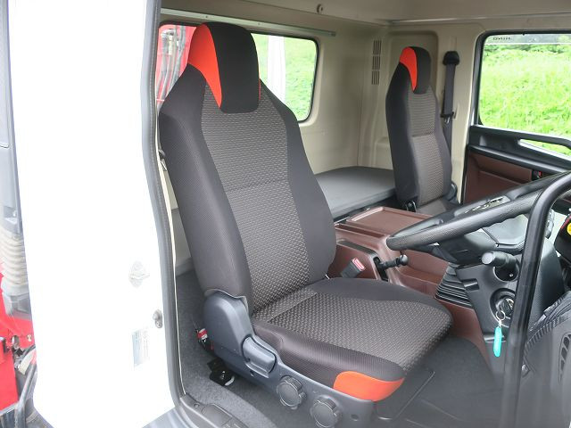 中古トラック 日野クレーン付平ボディ ＃19