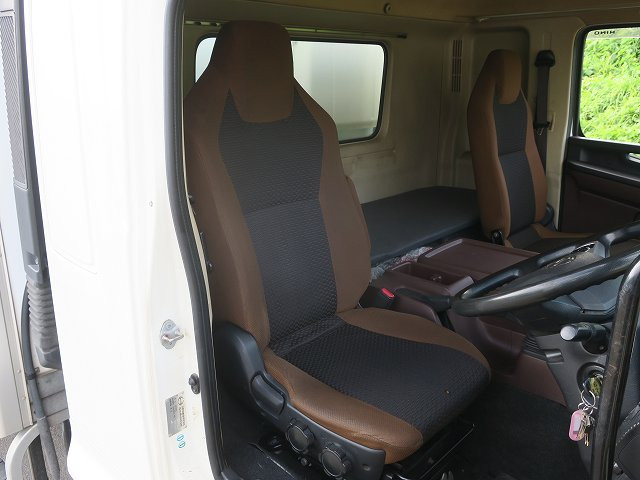 中古トラック 日野冷凍バン ＃13