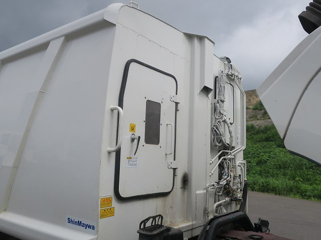 中古トラック 日野パッカー車（塵芥車） ＃16