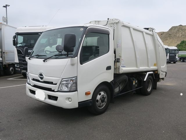 日野　パッカー車