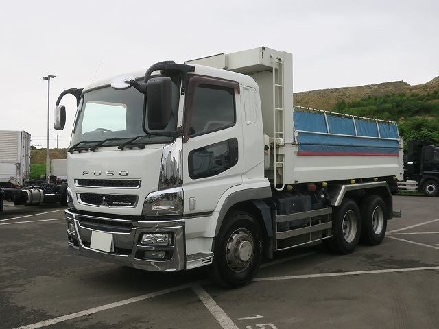 三菱ふそうダンプ