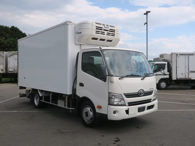 中古トラック 日野冷凍バン ＃2