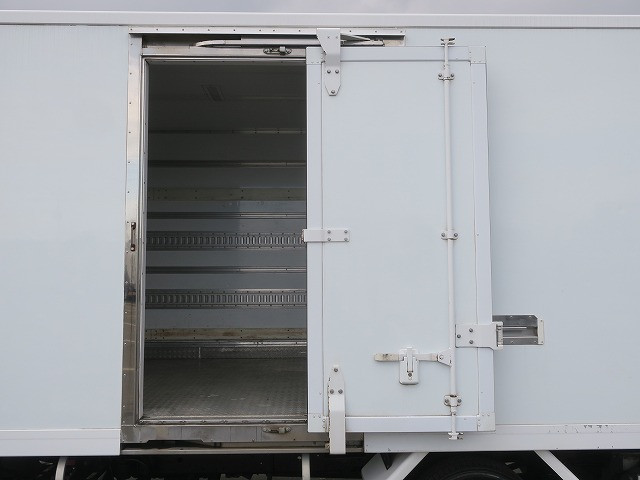 中古トラック 日野冷凍バン ＃8