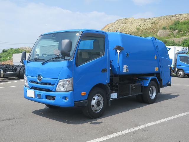  日野パッカー車