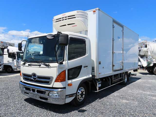 中古トラック 日野冷凍バン