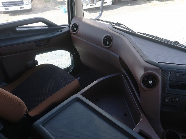中古トラック 日野トラクタヘッド ＃16