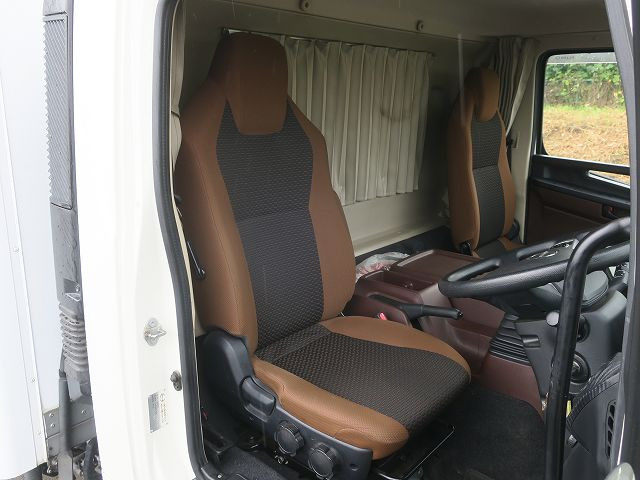 中古トラック 日野冷凍バン ＃13