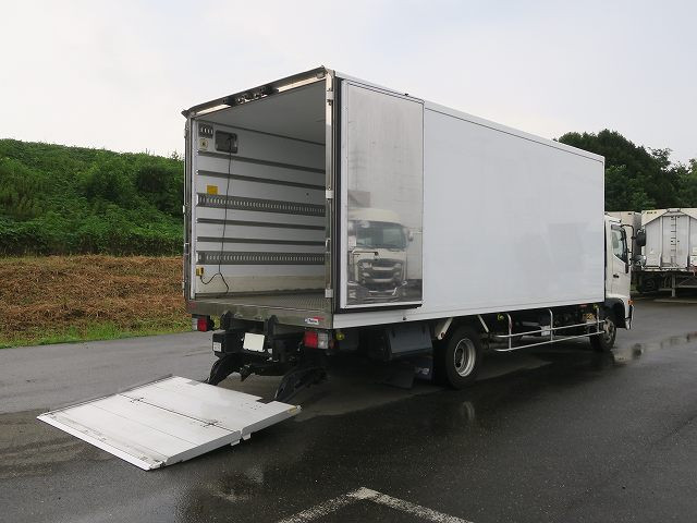 中古トラック 日野冷凍バン ＃5