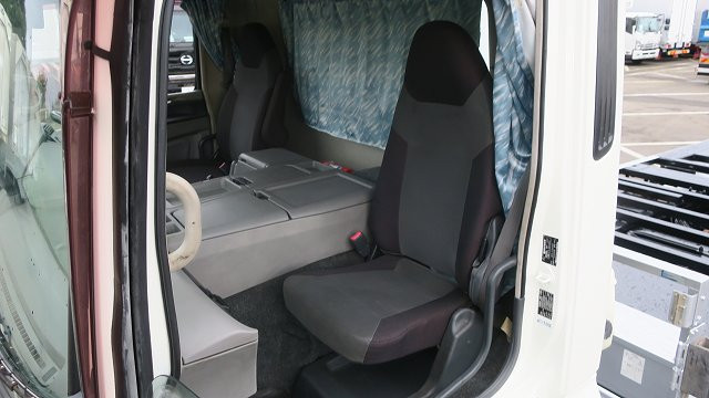 中古トラック 三菱ふそう スーパーグレート コンテナ専用車