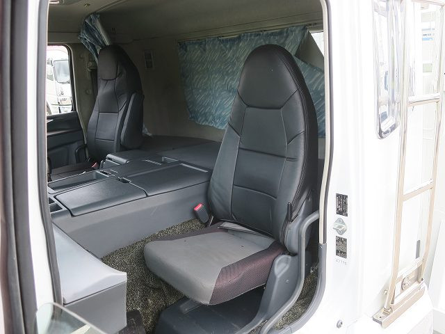 中古トラック 三菱ふそうセルフローダー ＃21