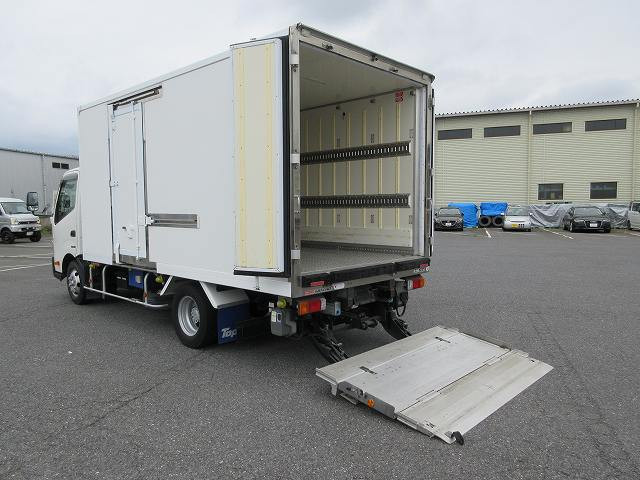 中古トラック 日野冷凍バン ＃5