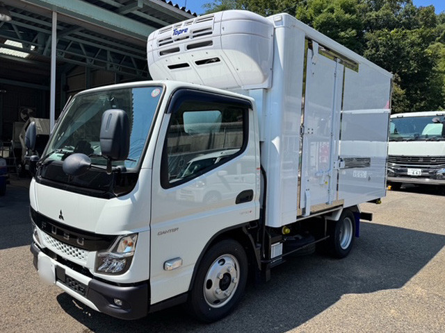 中古トラック 三菱ふそう冷凍バン