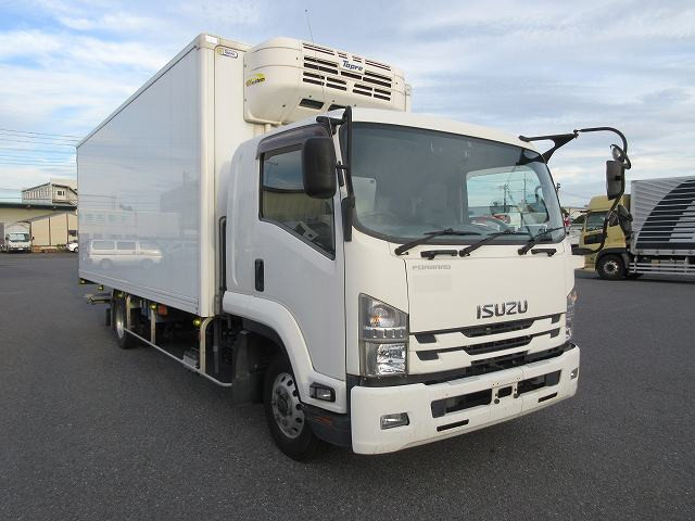 中古トラック いすゞ冷凍バン ＃2