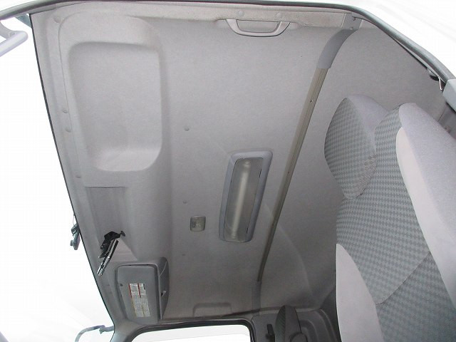 中古トラック いすゞ冷凍バン ＃22