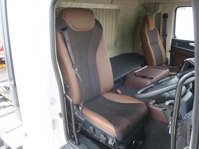 中古トラック 日野トラクタヘッド ＃14