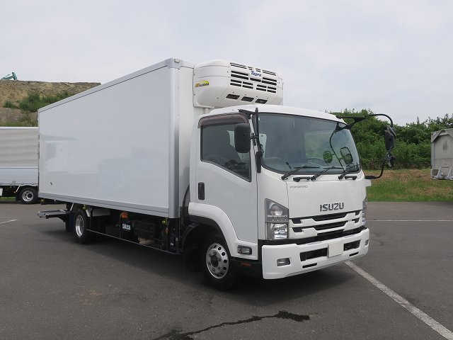 中古トラック いすゞ冷凍バン #2