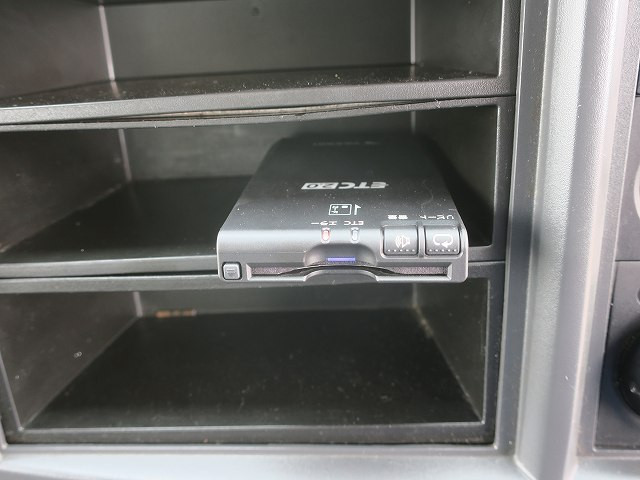 中古トラック いすゞ冷凍バン #19