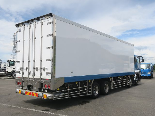 中古トラック 三菱ふそう冷凍バン ＃3