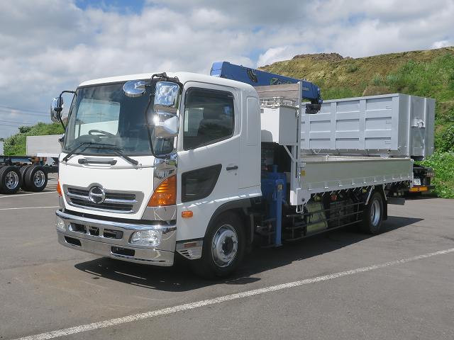 中古トラック 日野クレーン付