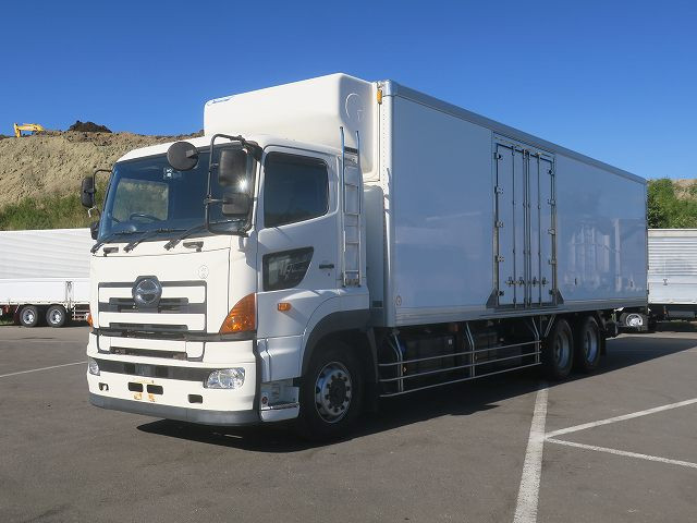 中古トラック 日野プロフィア　冷凍バン