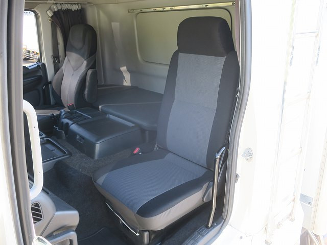 中古トラック 日野冷凍バン ＃21