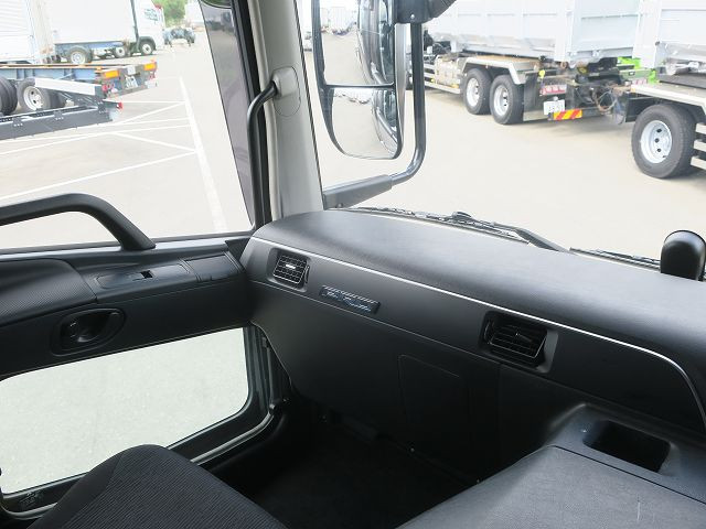 中古トラック 三菱ふそうトラクタヘッド ＃13