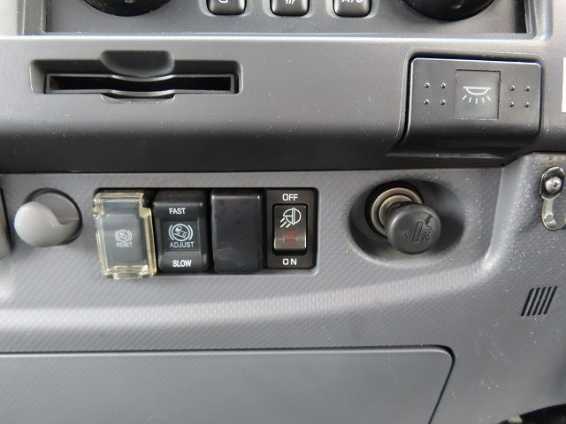 中古トラック いすゞ フォワード アルミウィング
