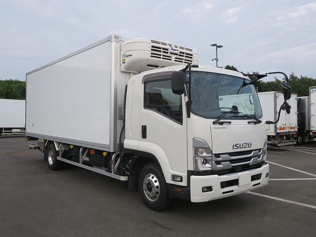 中古トラック いすゞ冷凍バン ＃2