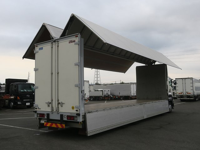 中古トラック いすゞ ギガ 大型アルミウィング