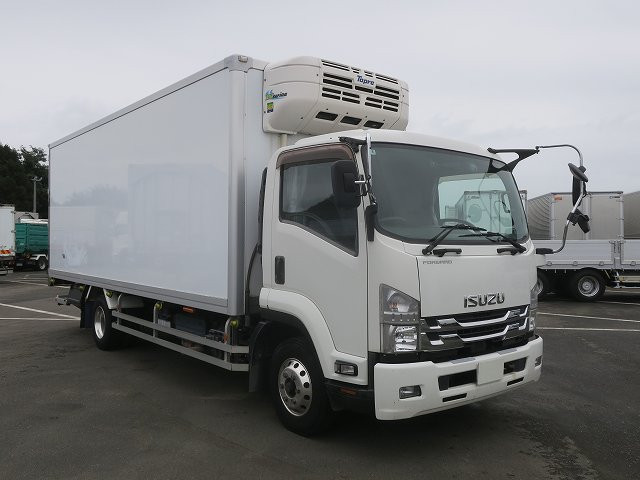 中古トラック いすゞ冷凍バン #2