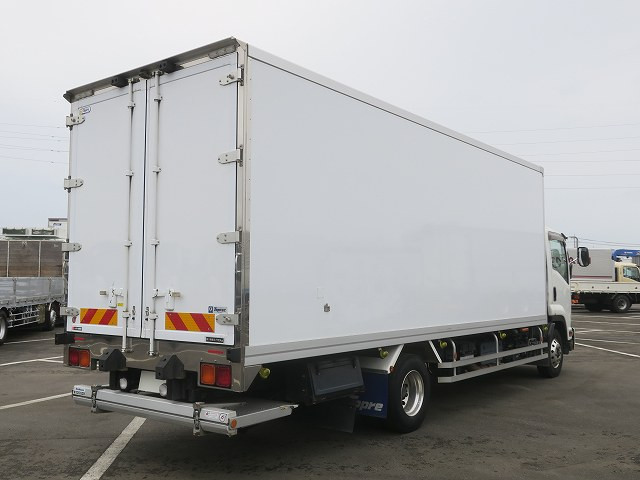 中古トラック いすゞ冷凍バン #3