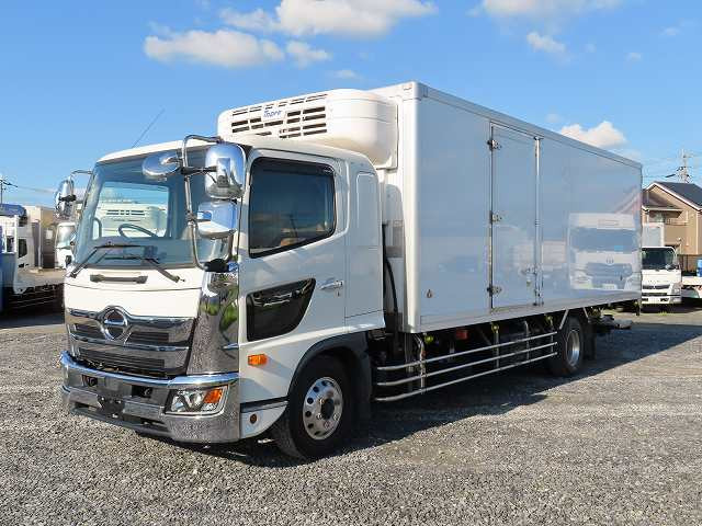 中古トラック 日野冷凍バン