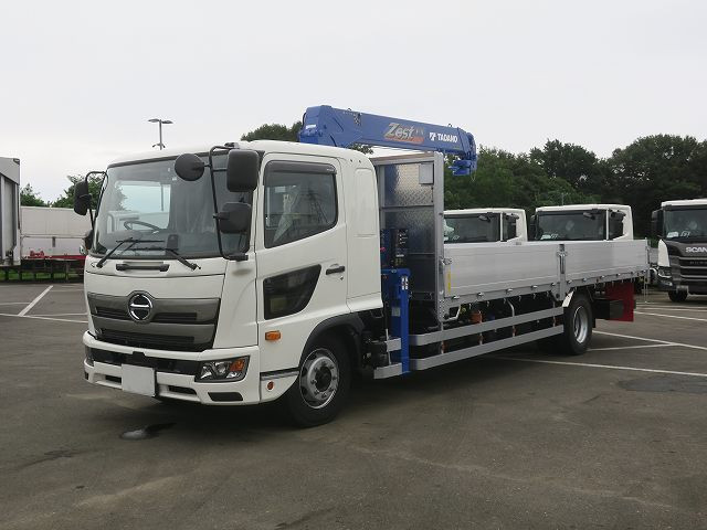 中古トラック 日野クレーン付き平ボディ