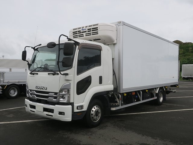 中古トラック いすゞ冷凍バン