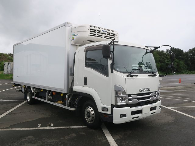 中古トラック いすゞ冷凍バン #2