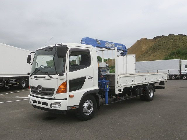 日野　クレーン付