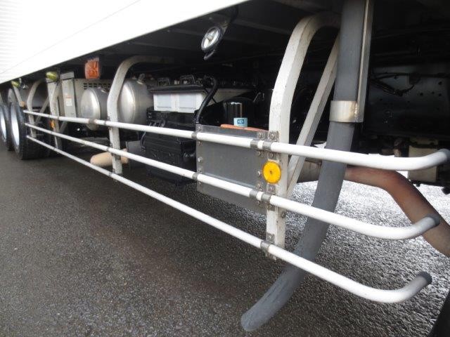 中古トラック いすゞ冷凍冷蔵車PG付き #12