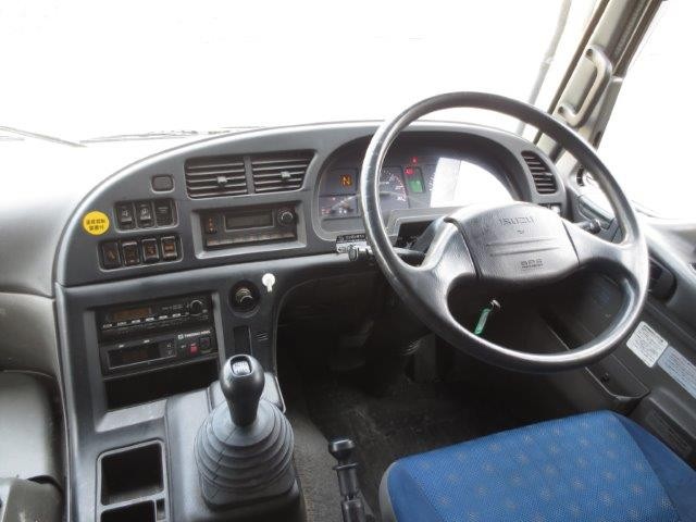 中古トラック いすゞ冷凍冷蔵車PG付き #17