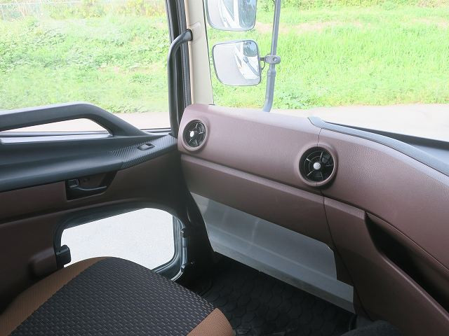 中古トラック 日野冷凍バン ＃15