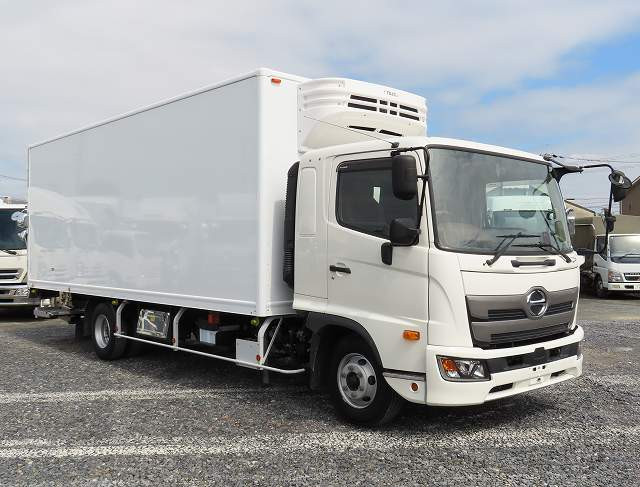 中古トラック 日野冷凍バン ＃2