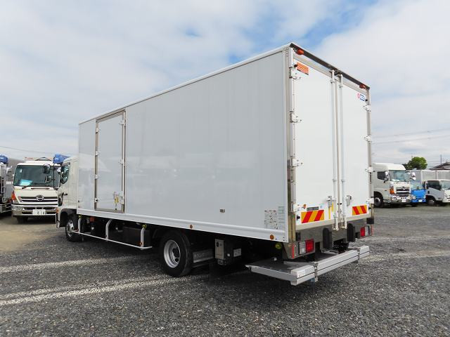 中古トラック 日野冷凍バン ＃4