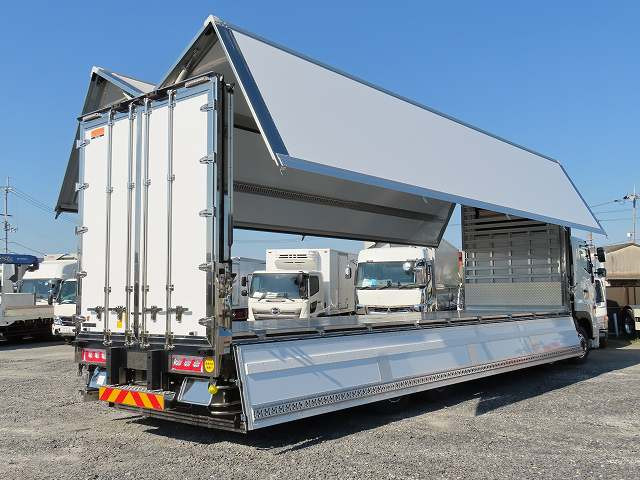 日野 プロフィア 大型冷凍ウィング