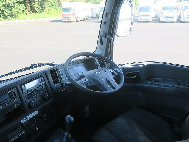 中古トラック いすゞ冷凍ウィング ＃17
