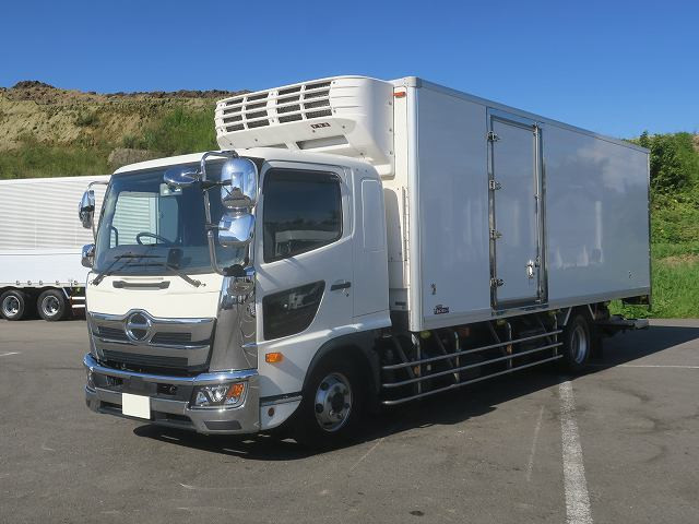 中古トラック 日野冷蔵冷凍車